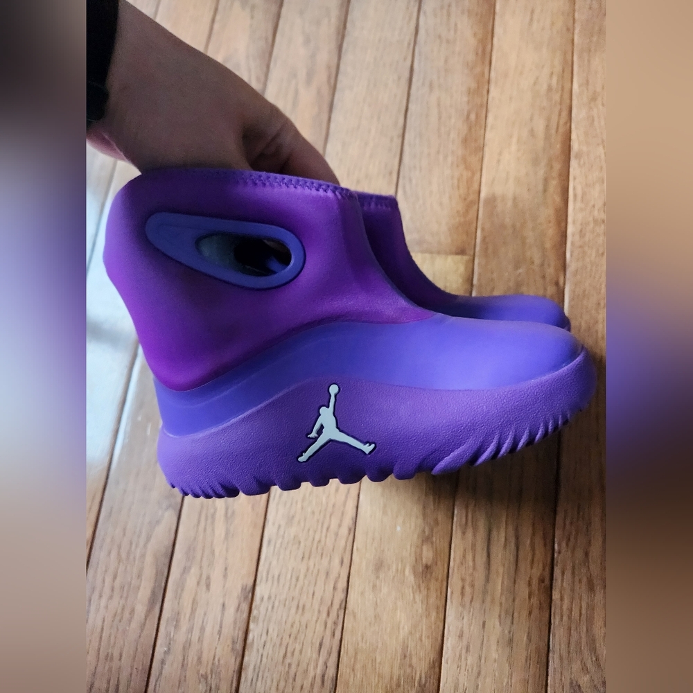 Jordan Purple Venom Boots